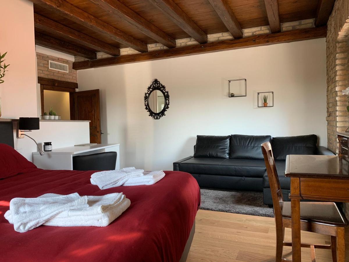 B&B La Corte Dei Vizi Clauiano Exteriér fotografie